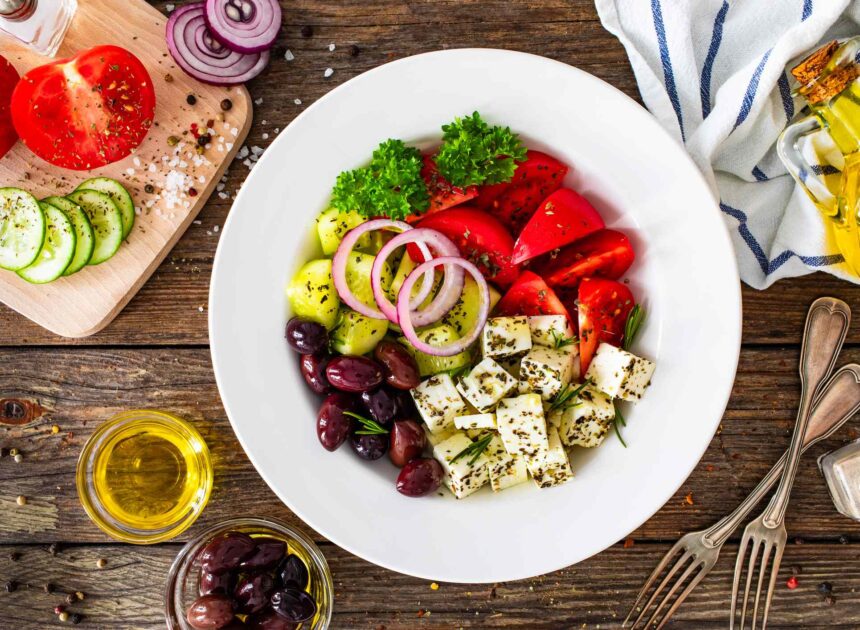 What Are The Basic Principles Of The Mediterranean Diet?